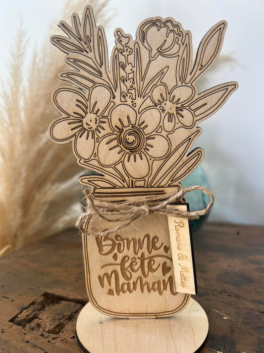 Vase et bouquet en bois