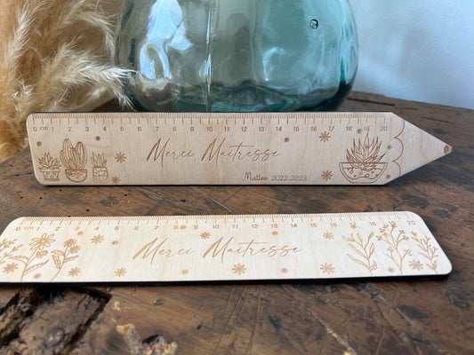 Règle en bois maître/maîtresse