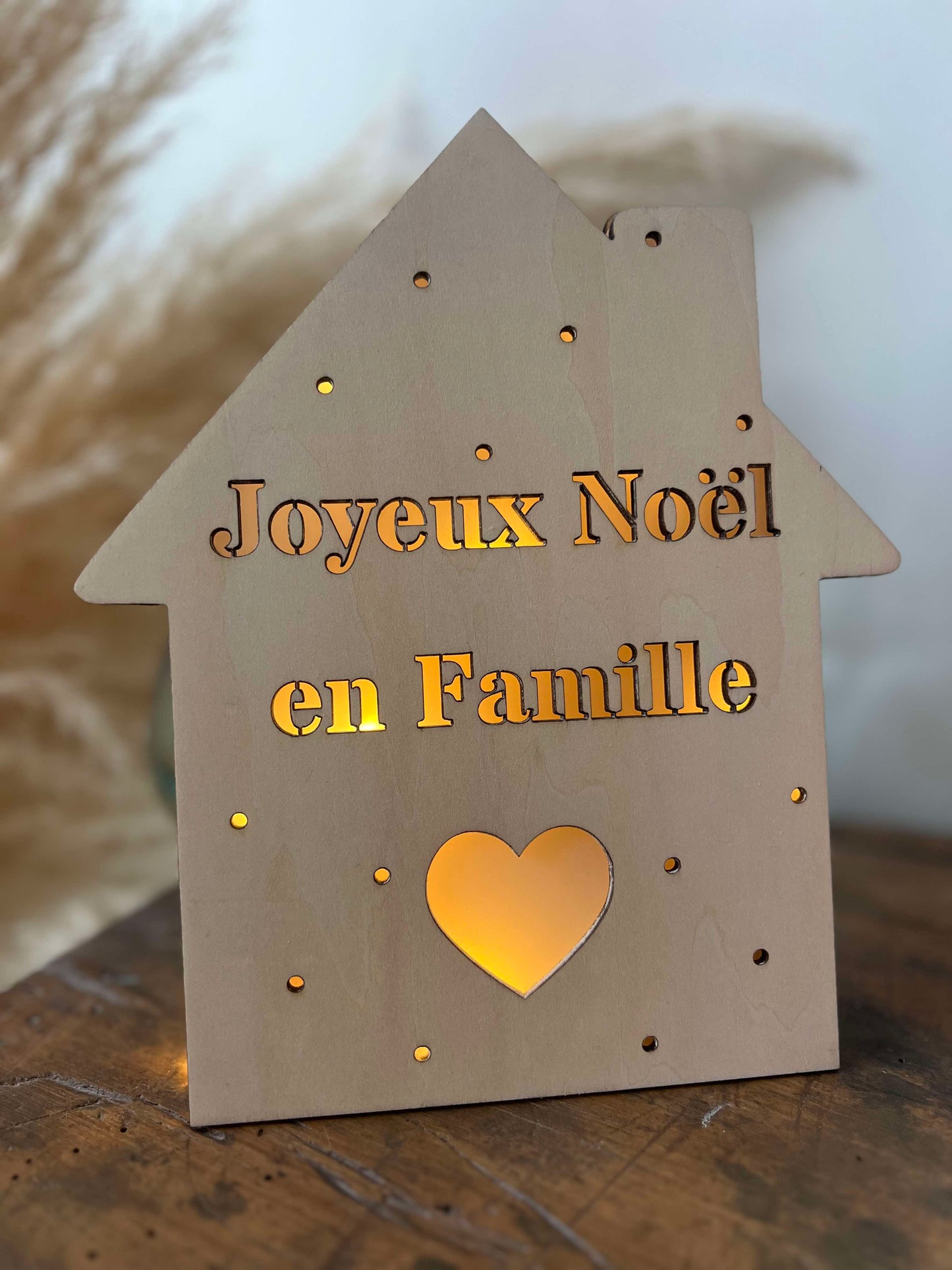Maison de Noël lumineuse et personnalisée